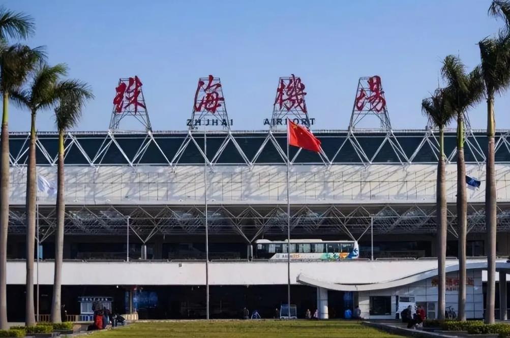珠海金灣機場(chǎng)廣告